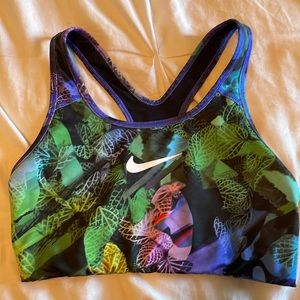 Nike swoosh sports bra L